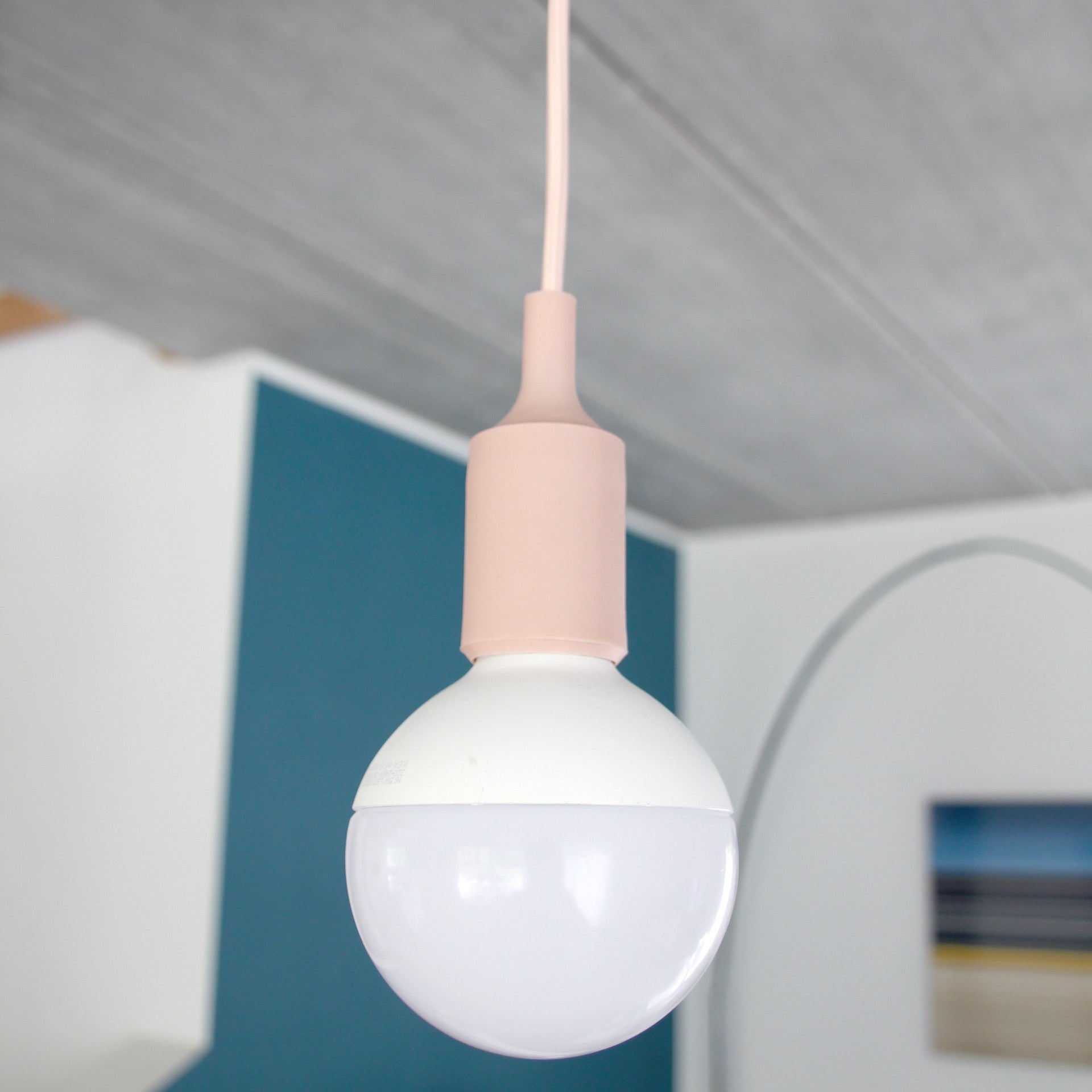 Silicone pendant light kit - pale pink