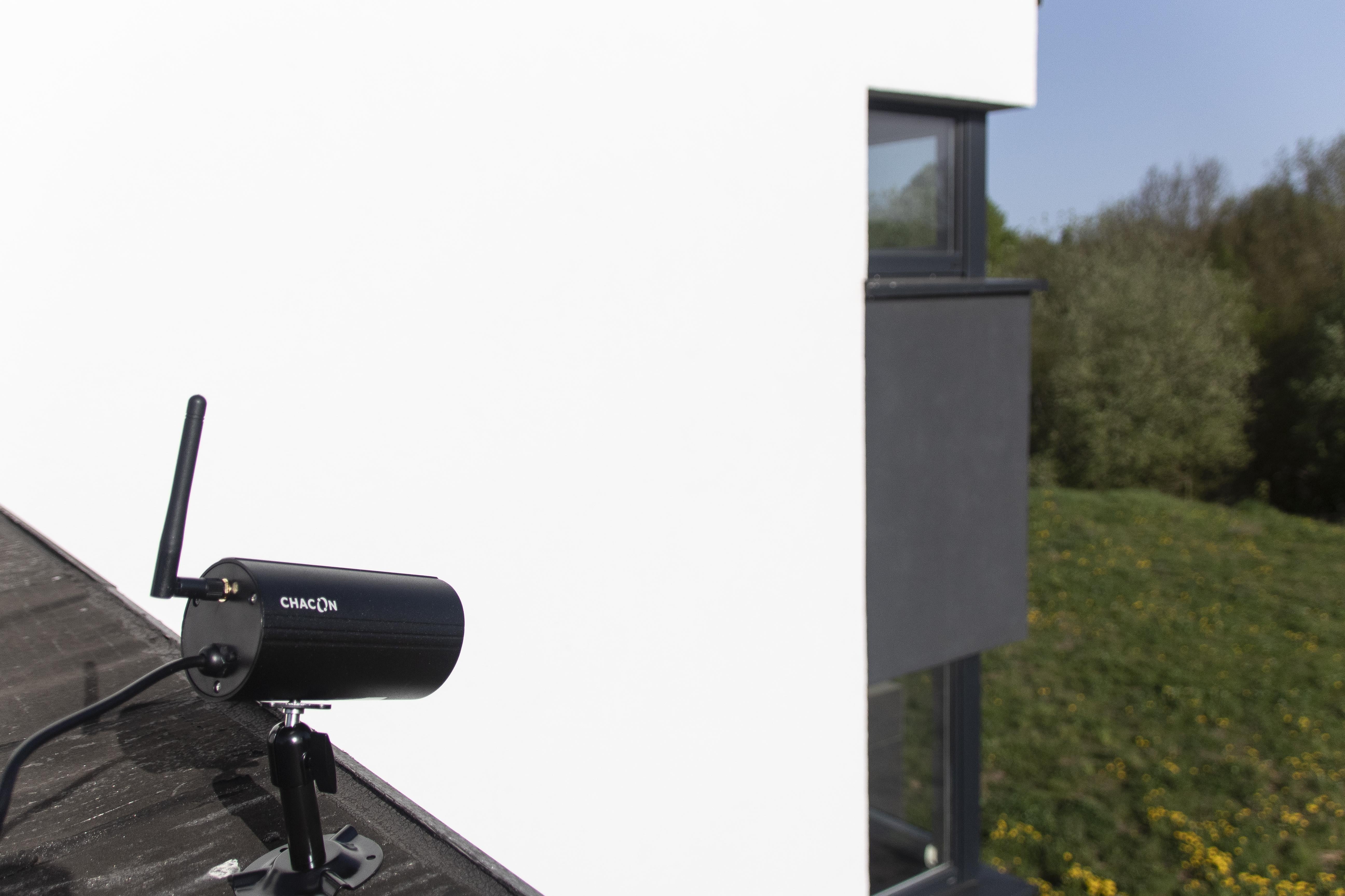 Kit with 4 wireless cameras with IP touch screen