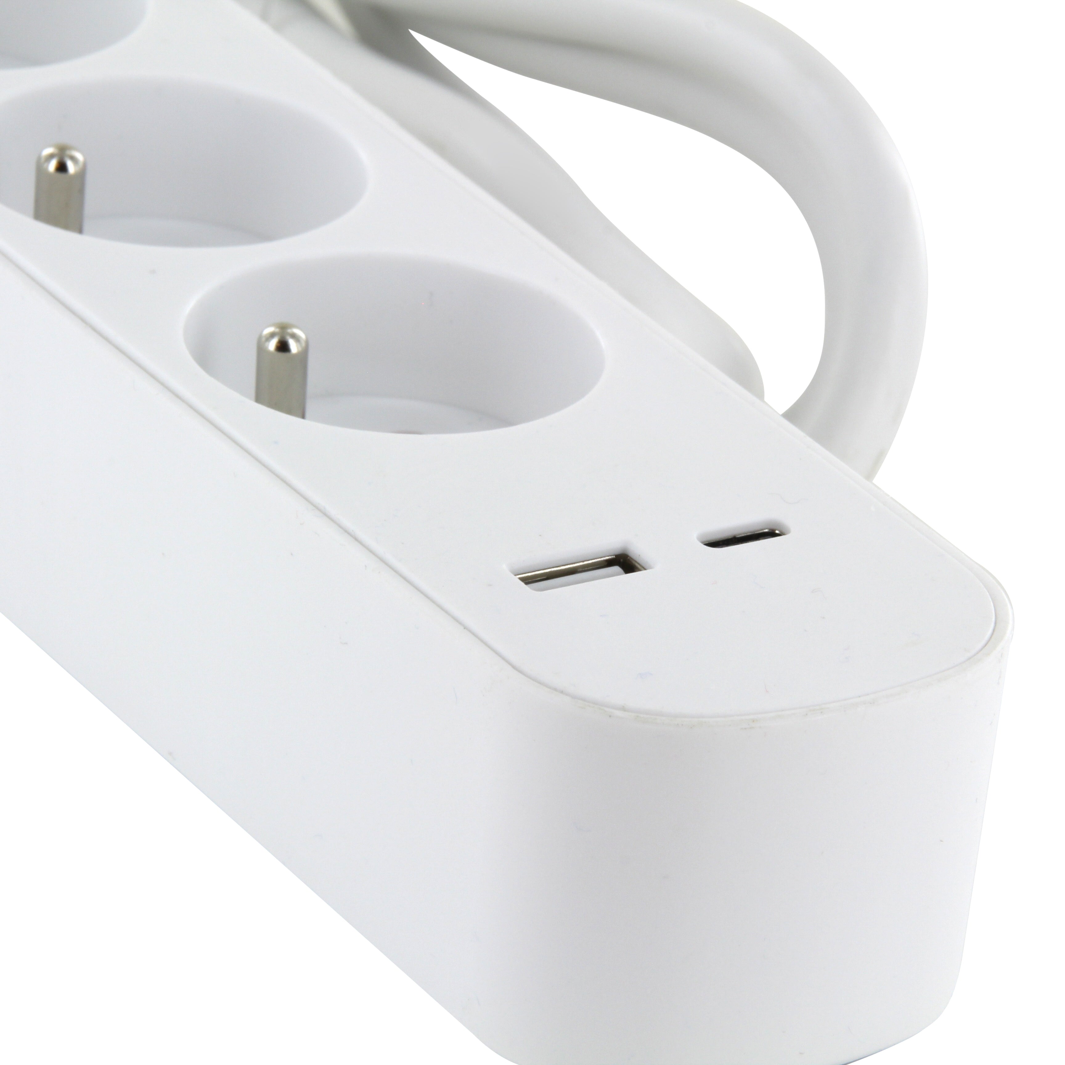 Multipresa design 5 x 16 A con interruttore + USB-A + USB-C - 1,5 m - Bianca