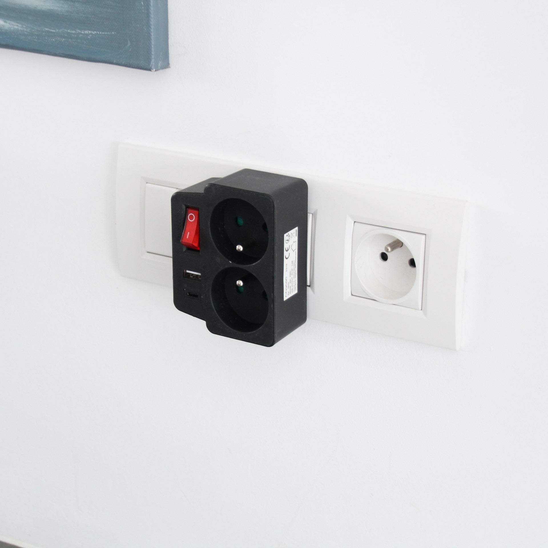 Biplite Domino 2X16A + 1xUSB-A + 1xUSB-C with switch Black
