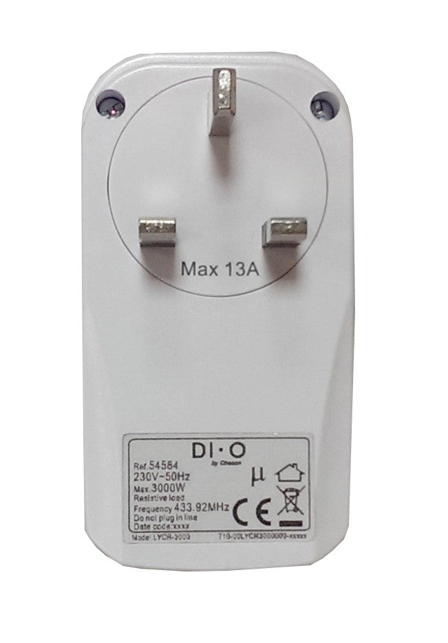 DiO First: 3 schakelstopcontacten (UK) + afstandsbediening