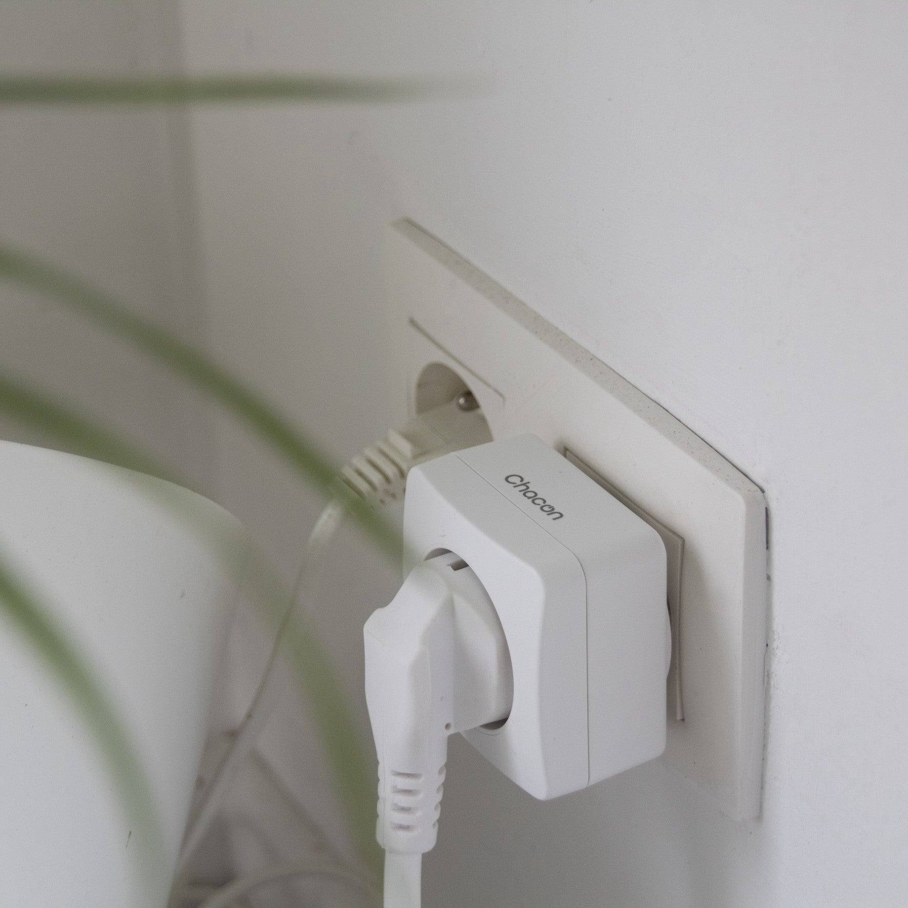 Set met 2 mini stekkers On/Off 3000W + afstandsbediening met 4 kanalen