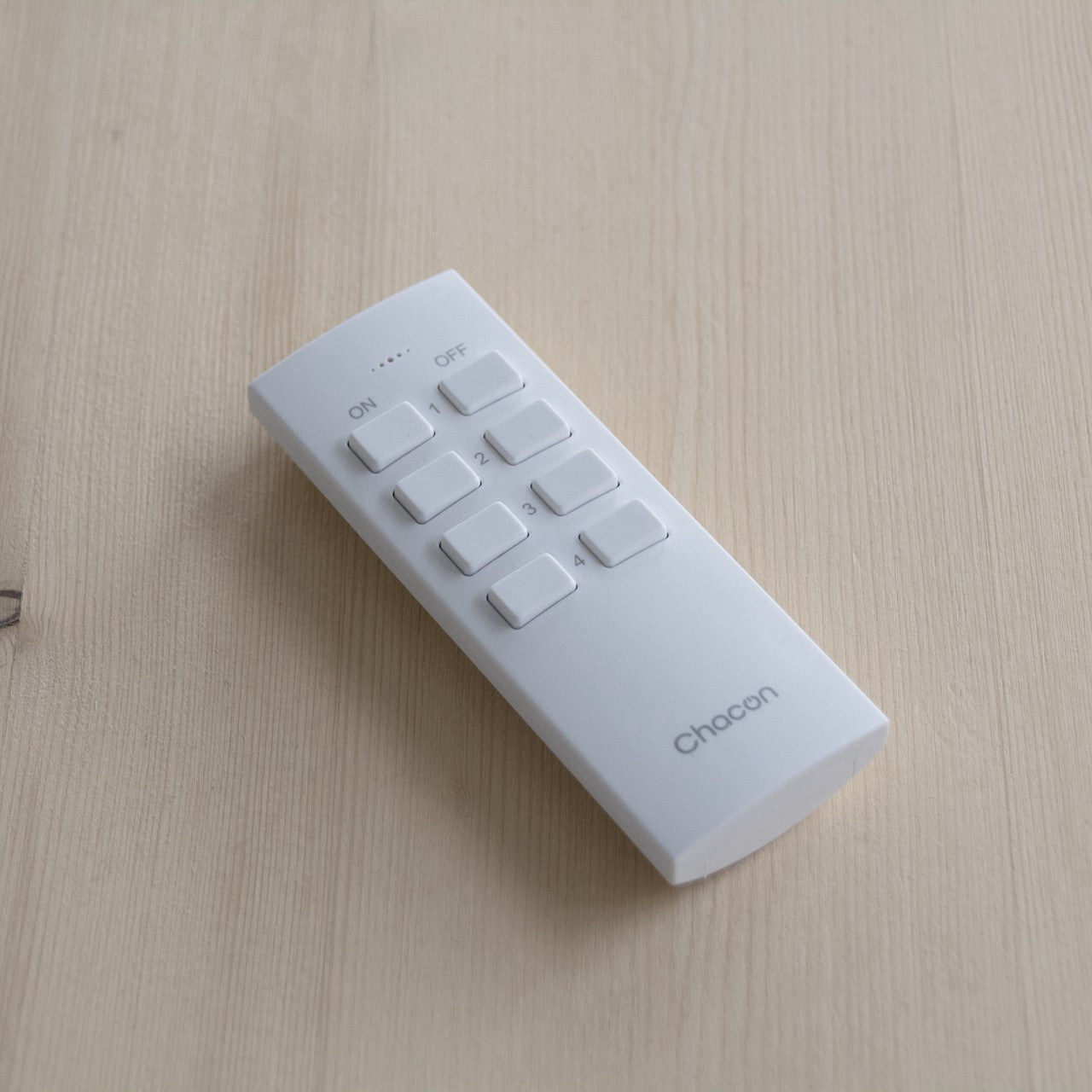 Kit met 4 minischakelstopcontacten en 2 afstandsbediening