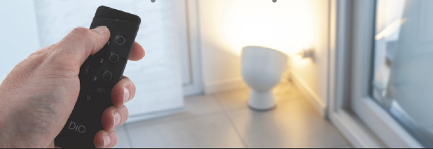 Kit met 5 nano-schakelstopcontacten en afstandsbediening met 4 kanalen – DiO 1.0