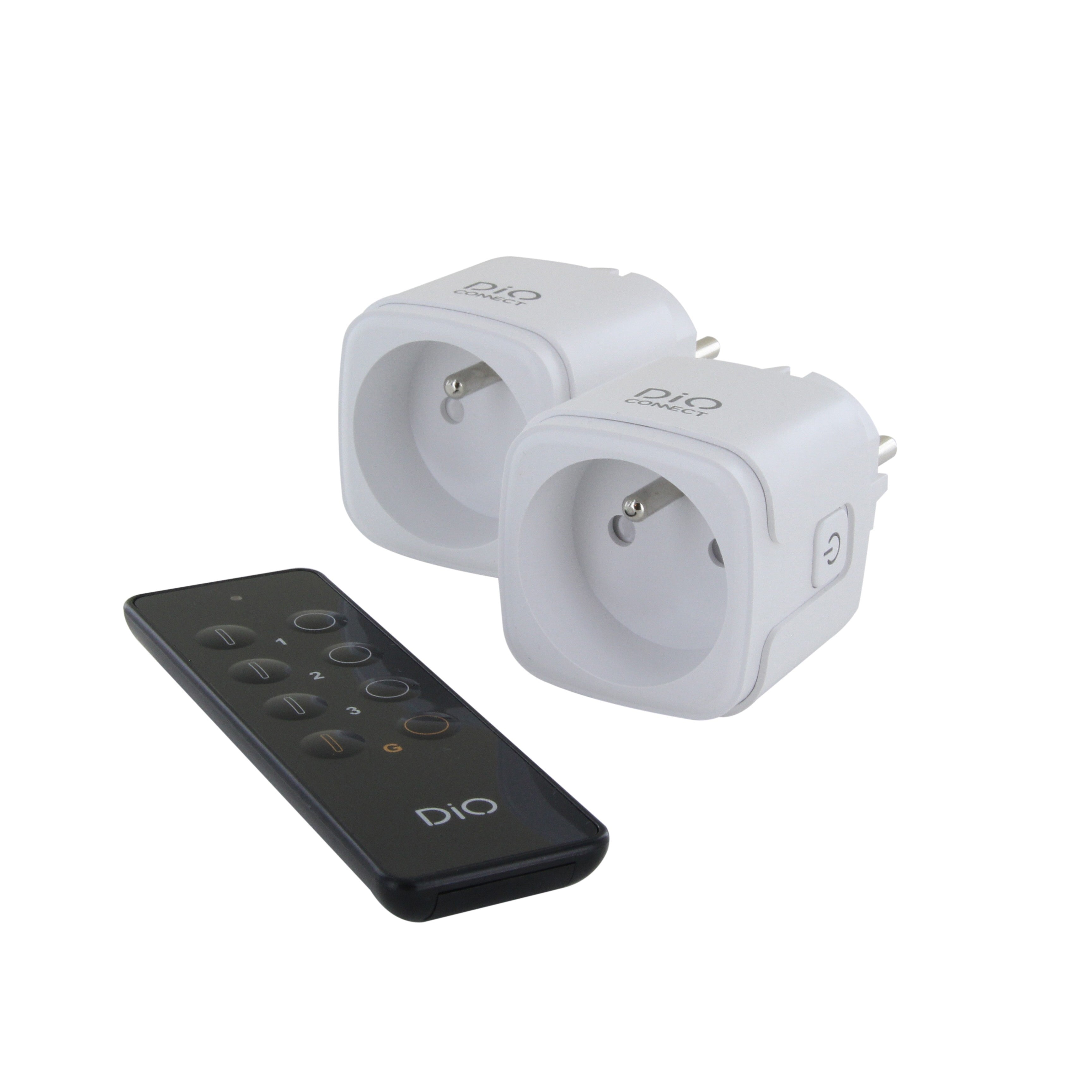 2 Connected plugs with remote control - DiO Connect