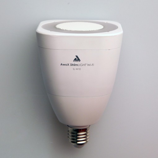 StriimLIGHT - lâmpada E27 branca, ligação à internet com coluna Wi-Fi