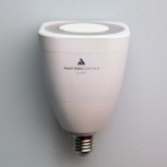 StriimLIGHT - bombilla E27 blanca conectada con altavoz wifi