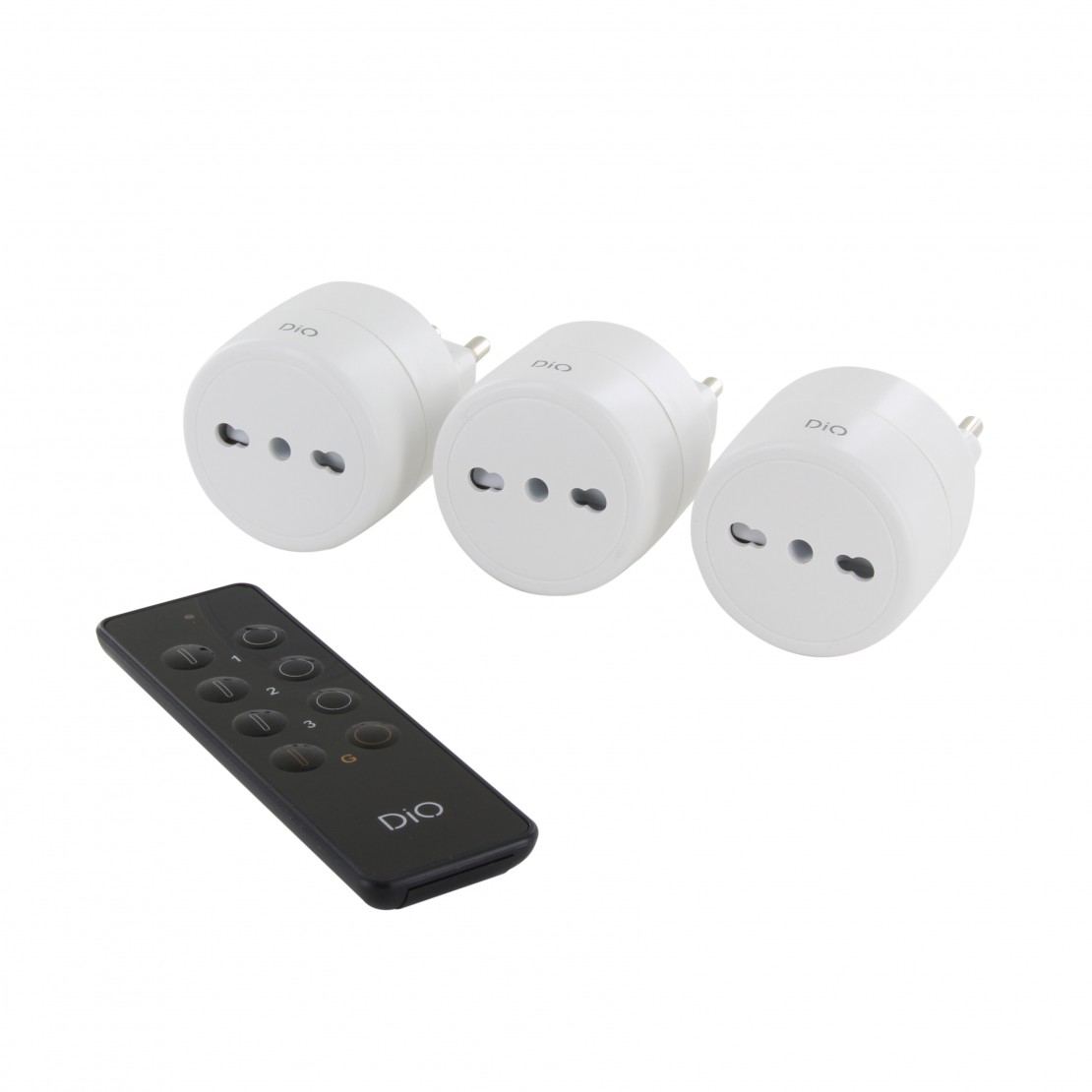 DiO First - Three sockets and 3-channel remote control (IT)